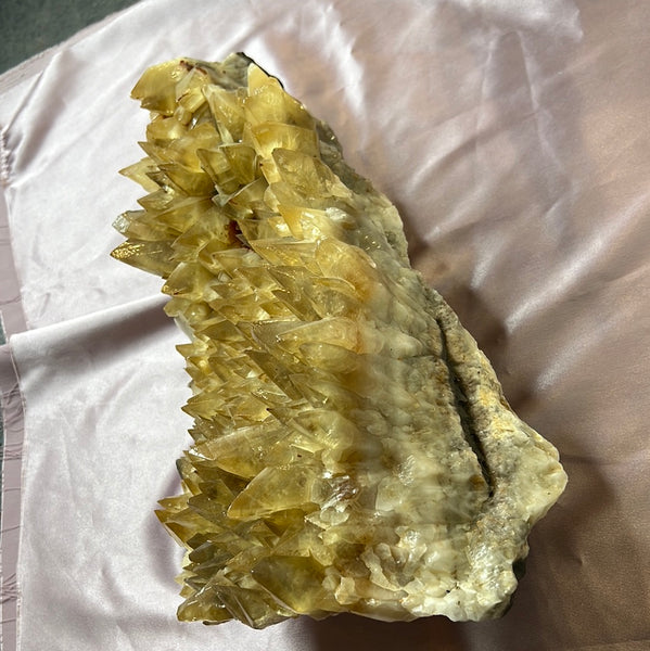 XL Dogtooth Calcite