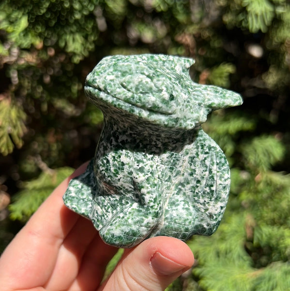 Tree Agate Toothless Carving