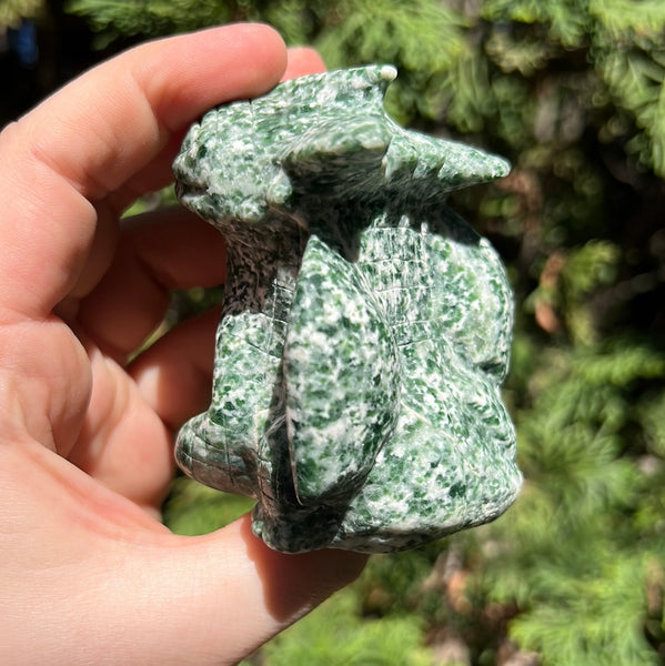 Tree Agate Toothless Carving