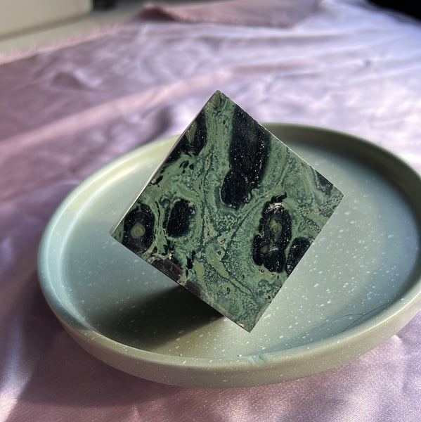 Kambaba Jasper Cube - C