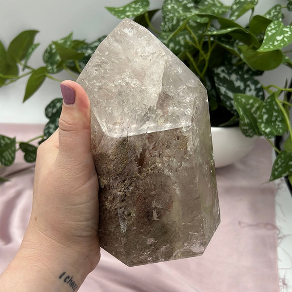 Quartz w/ inclusions Tower