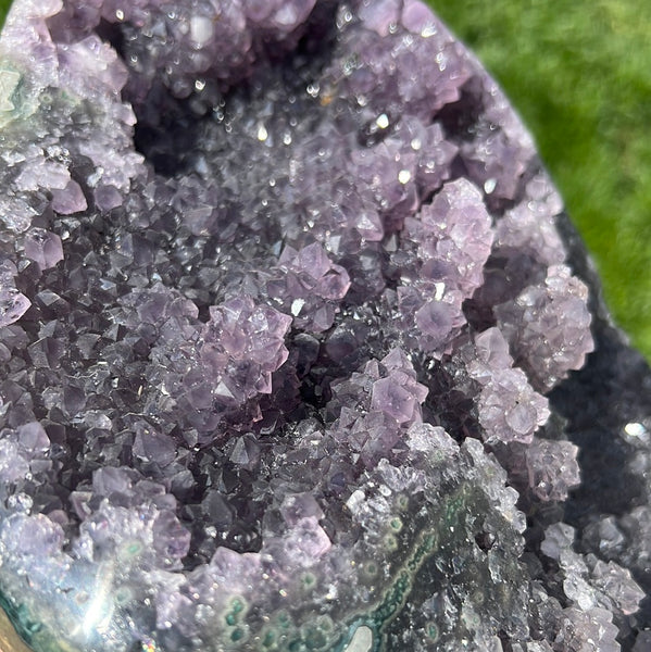 Uruguay Cut Base Amethyst (A)