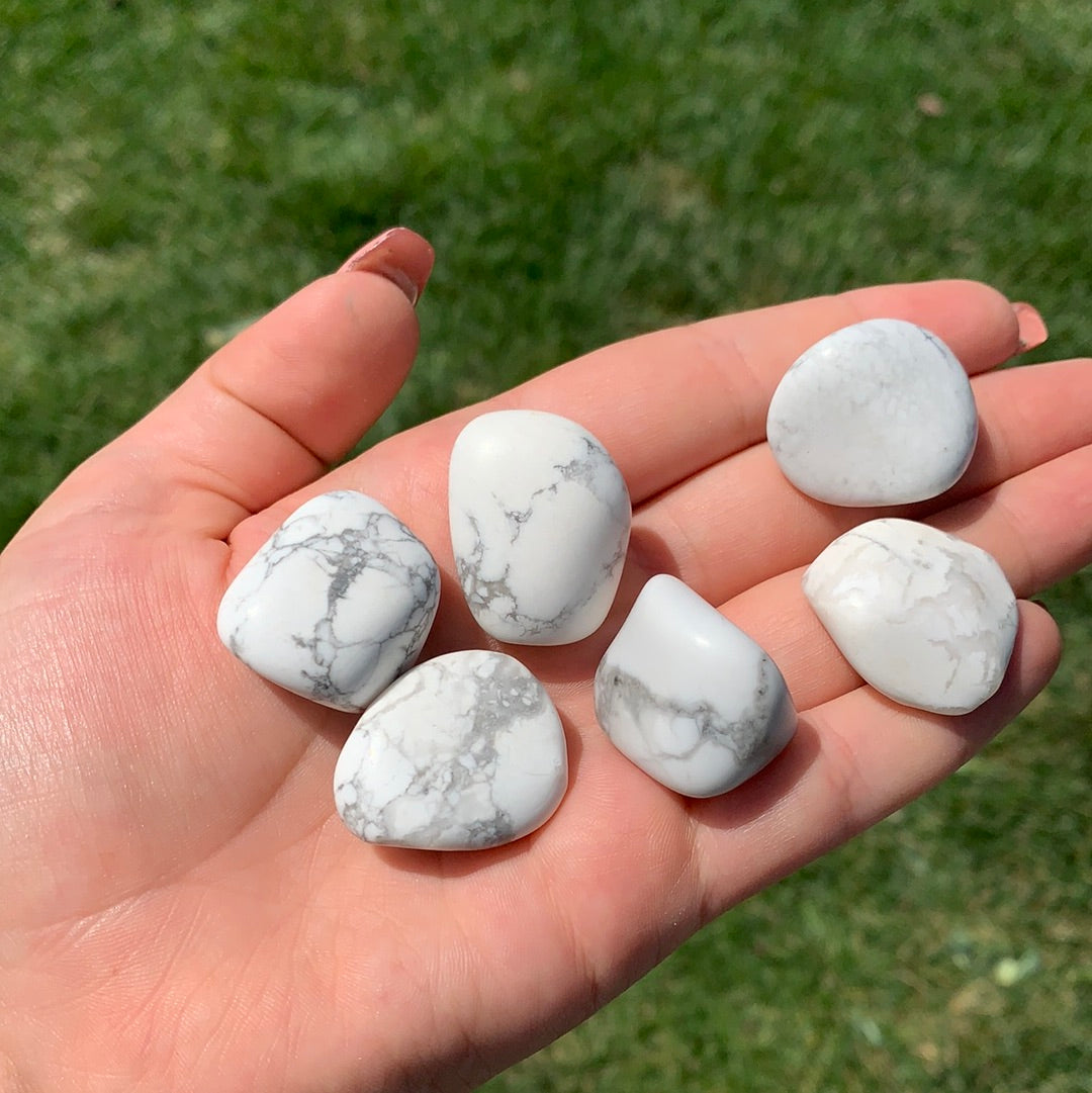 Howlite Tumble