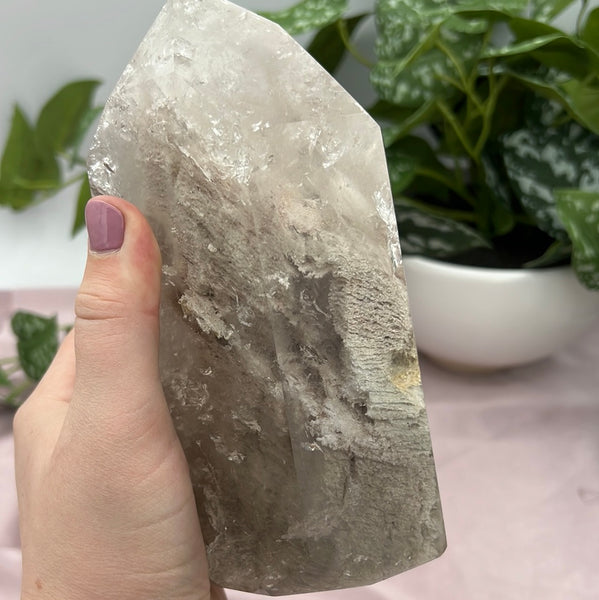 Quartz w/ inclusions Tower