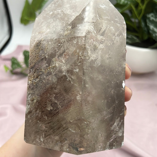 Quartz w/ inclusions Tower