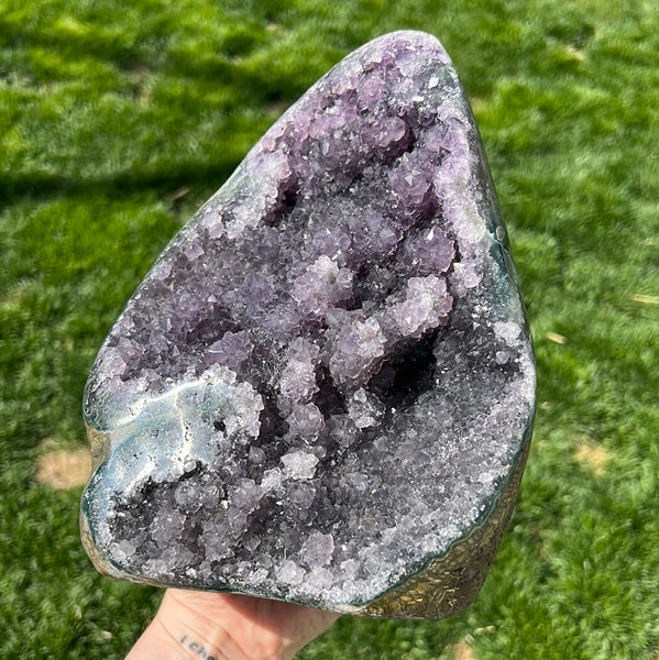 Uruguay Cut Base Amethyst (A)