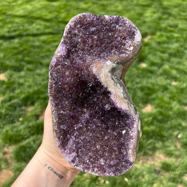 Uruguay Cut Base Amethyst (C)